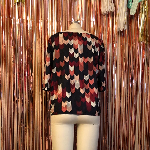 Ann Taylor Pattern Top - Picture 2 of 2